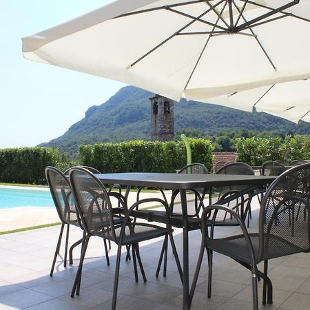 Oleandro 2 Apartment In Villa Cerutti Mergozzo Bagian luar foto