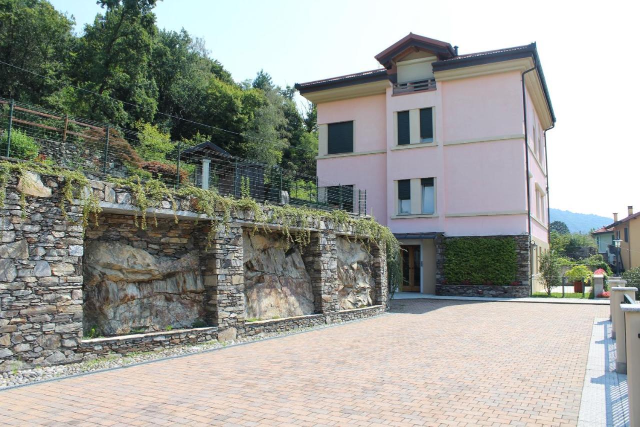 Oleandro 2 Apartment In Villa Cerutti Mergozzo Bagian luar foto